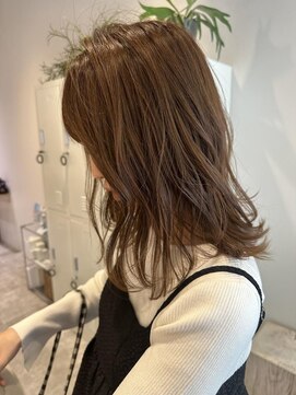 リタ(rita.) 大串◎レイヤーボブ×オリーブベージュ