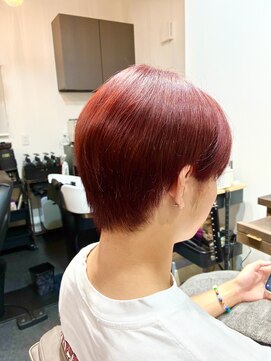 レゼル(Les Ailes) レッドカラー ツーブロックマッシュショート