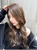 グレージュ/くすみベージュ/韓国風巻き髪[北千住]