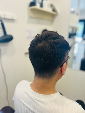 レーヴ(REVE) メンズカット　ツーブロック　刈り上げ