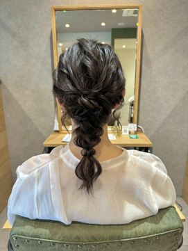 スーリール 春日店(Sourire) ミディアム編み下ろしアレンジ