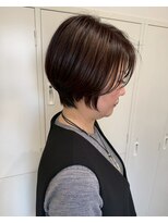 ロッカ(ROCCA)&nbsp;美シルエットショート×艶カラー
