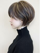 イロ バイ マグ(IRO by Mag) 大人ショート×白髪ぼかしハイライト◎上品
