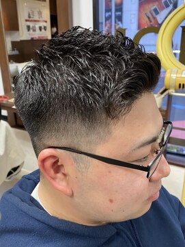 オムヘアー (HOMME HAIR) 【HOMME HAIR】 サイドパート フェード スタイル