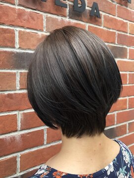 シェノン 梅田(CHAINON) イメチェンヘアスタイル