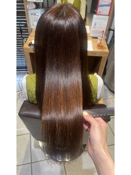 ボヌール オオサカ(Bonheur OSAKA) 縮毛矯正で土台からの艶感を