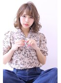 ミディアムで巻き髪をよりおしゃれに！！
