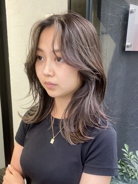 ノラ ウメダ(NORA UMEDA) 【NORA UMEDA 高木】外国人風ミルクティーハイライトカラー