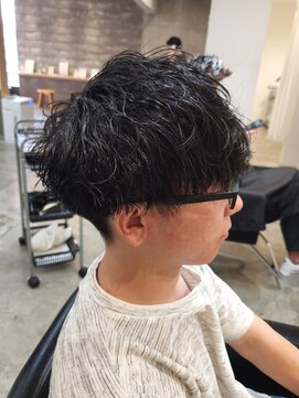 ニアウ 伊勢崎連取店(Niau) 波巻きスパイラルパーマ刈り上げマッシュツイストスパイラル