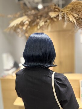 アヴァンス 京橋店(AVANCE) ブリーチありブルーブラック