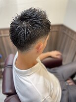 ミリオンバックス 上野(Million Bucks)&nbsp;スキンフェード　スパイキーショート