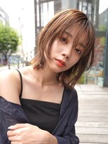 ミディアムレイヤーカットボブウルフ/10代20代/インナーカラー