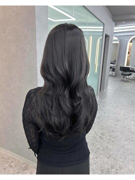 ボタン ハカタ(VOTAN hakata) 【柿本真優】真っ黒すぎない暗めグレージュカラー★