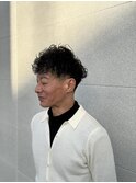 〈グレーヘアを生かす〉スペインカール