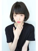 透け感のある暗髪ボブ