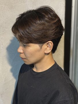 ニアウ 高崎店(Niau) メンズセンターフェザーパーマ群馬高崎眉毛韓国刈り上げ