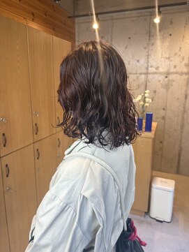 カフネ ジュントス ヨロ(Cafune' juntos YOLO) ミディアムレイヤー/パーマ／デジタルパーマ