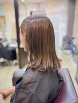 トレセッテ(tre sette)&nbsp;外ハネミディアムスタイル