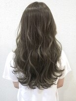 アルティナ(artina)&nbsp;外国人ロング×ブロンドグレージュ【artina町田】