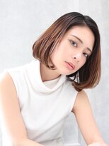 エストレーラ(estrela) 『estrela』大人可愛い外国人風グラデーション 内巻きボブ