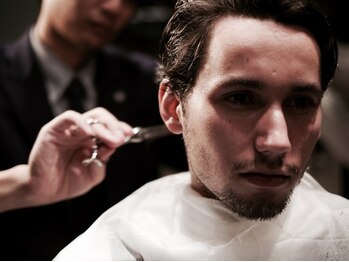 ザバーバー 渋谷(THE BARBER)の写真/《神泉駅徒歩１分》大人の理容室【THE BARBER】ワンランク上の男性へ…駅から近いのでお仕事帰りも◎