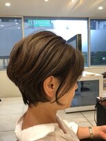 アッシュ 青葉台店(Ash)&nbsp;極細ブリーチハイライトショートスタイル