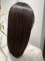 ノイズ オオサカ(NOISM) 透明感のあるオリーブカラー 姫カット 20代/30代/40代