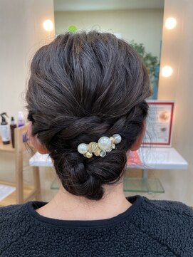 ビワテイ(Biwatei) 結婚式・卒業式・ヘアセット・アップ・ハーフアップ
