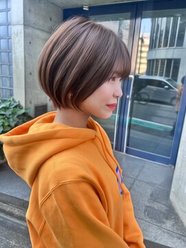 ロンド クラン 岡崎(Lond Clan) 20代30代ひし形クビレ前下がり小顔スウィングショート