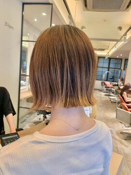 ブロッサム 保谷(Blossom) 20代30代40代韓国ヘアハイライト透け感カラーくびれボブ