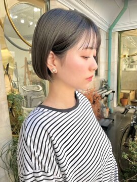 ラグーン 原宿 表参道(LAGOON) 美髪切りっぱなしボブ丸型卵型四角ベース逆三角似合わせ耳かけ