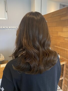 ビーチウッド ハナ(BEACH WOOD' 87) 動きのあるレイヤーカット