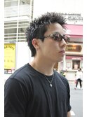 パンクな質感のスパイキーショート