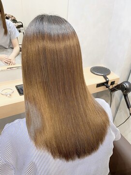 ラニアケア 鎌ケ谷(Laniakea) 美艶シルク酸性ストレート20代30代40代セミロングレイヤーカット