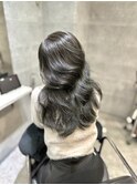 ブリーチ無しアッシュグレー　レイヤーカット