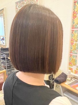 ヒトワ(hitowa) ナチュラルボブ/艶ボブ/マロンブラウン/美髪/日吉