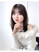 カシュカシュ 表参道(cache cache)&nbsp;薄め前髪顔まわりレイヤーシースルーぱっつん前髪おくれ毛