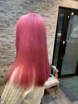 ペールピンク