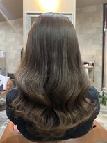 ハコ(H.A.Co) ミルクティーカラーです。