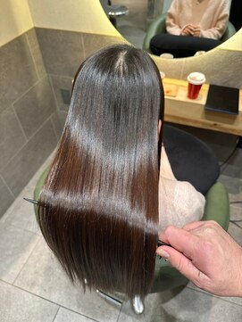 セントラル 三宮店(central) 【美髪再生】潤い補修トリートメントで叶う艶髪習慣プログラム