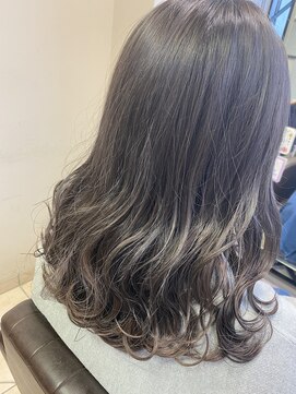 アールモンドヘア新世界 グレージュcolour♪