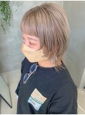 ウルフカット、ミルクティーベージュ、ブリーチカラー