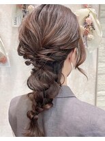 オラ ボーテ(Aura Beaute)&nbsp;『AuraBeaute 京都』結婚式 お呼ばれヘア 編みおろし