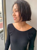 シュピール(Spiel)&nbsp;キレイめもラフさも演出できる！ぶつっとラインのあるボブ＊