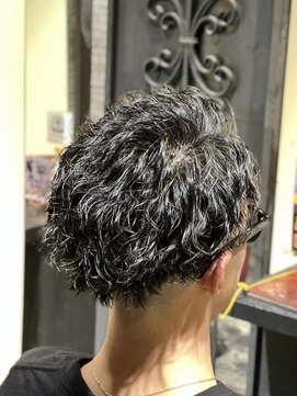 アレクサンドルオブカラーズカナザワ(ALEXANDRE OF COLORS KANAZAWA) ツイストスパイラルパーマ