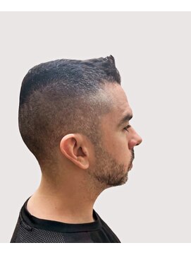 メアリーハリス(Mary Harris) 【Mary Harris】メンズ/スキンフェード/刈り上げ