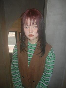 プール(POOL) red×blackのルーツカラー