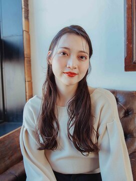 フローラビューティーヘアー(Flora Beauty Hair) ゆる巻きロングスタイル/20代/30代/40代/50代/岡山/表町