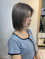 リコモ 上野御徒町(LikkleMore)&nbsp;切りっぱなしボブ／ショート／グレージュ/湯島／御徒町