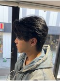 黒髪フェザーパーマフェザーショートツーブロック